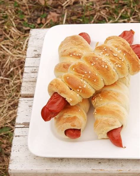 Сосиски в тесте | Food, Hot dog buns, Dog bun