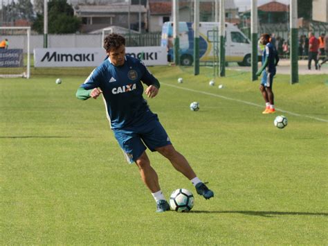 Jogadores Torcem Por Volta De Kleber Ao Coritiba Decisivo E