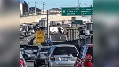 Pane Em Carreta Causa Congestionamento Na Anhanguera Em Campinas