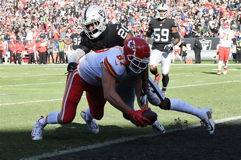 Oakland Vs Kansas City Recap Final Score 40 33 Raiders Play Tough But