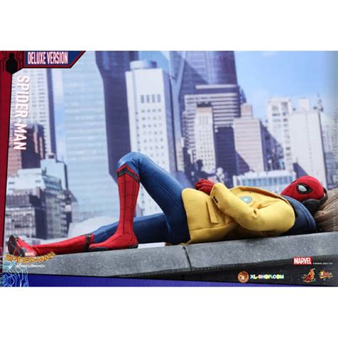 Hot Toys Mms Spiderman Homecoming Deluxe Version Used Shopee Singapore
