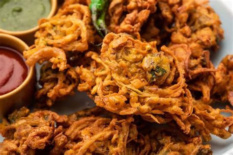 MIXED VEGETABLE PAKORA VEG FRIENDLY RECIPE Sukhi S