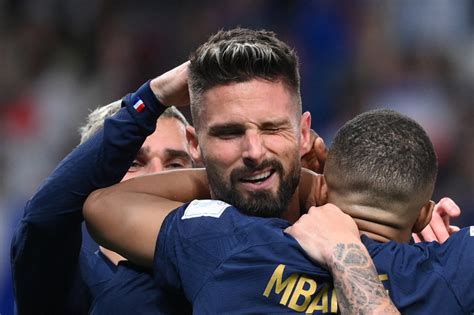 France Australie Giroud égale le record de buts de Henry en équipe de