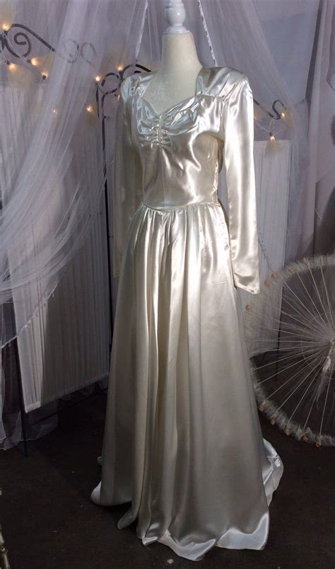 Emma Domb 1940 S Lavish Liquid Satin Wedding Gown Etsy Satin