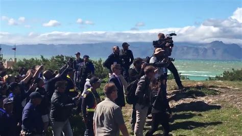 Сассексы отправились на прогулку с наставниками и тренерами организации ...