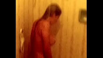 Tante Dans La Salle De Bain Xvideos