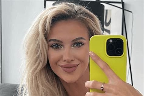 A Near Miss On Instagram Shows Veronika Rajek Pulling Up A Tiny Bikini To Avoid A Wardrobe