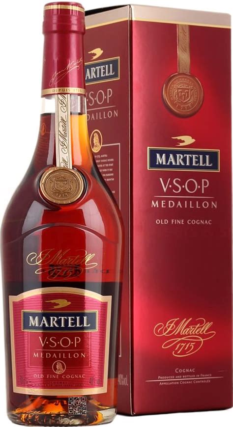 Коньяк "Martell" VSOP, в подарочной коробке, 0.7 л — купить коньяк ...