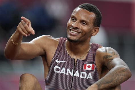 Canadian Andre De Grasse Wins Gold Medal In Mens 200m