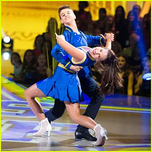 DWTS Juniors: Kenzie Ziegler & Sage Rosen Show School Spirit With A ...