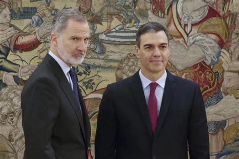 Un Historiador Ve Este Momento De Felipe Vi Con Sánchez Y Deja Un