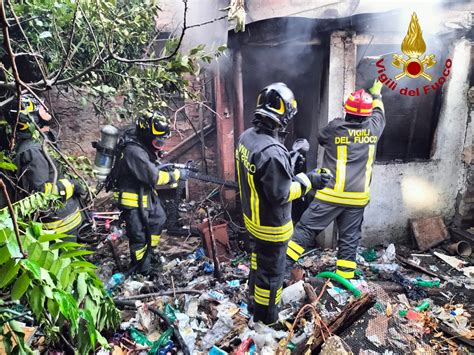 Incendio In Una Casa Disabitata Intervento Dei Vigili A Terni