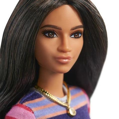 Barbie Fashionistas Bambola Con Capelli Lunghi Castani Abito A Righe E