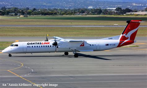 VH-LQQ Bombardier DHC-8-402NG