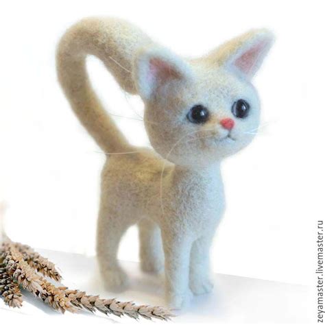 Белая кошка Гербера | Felt animals, Felt cat, Needle felted animals
