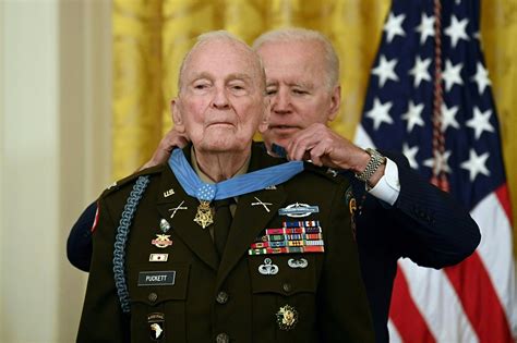 Medal Of Honor Recipient Col Ralph Puckett Lies In Honor In Capitol