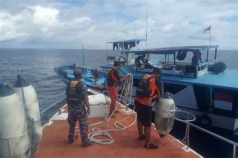 Kapal Ikan Km Cendrawasih Mati Mesin Di Perairan Halmahera Selatan