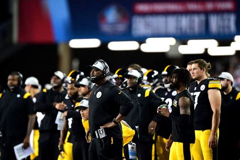 Pittsburgh Steelers Players' Reportedly Want Coach On Team Fired