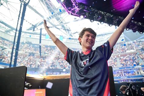 Bugha Wins 3 Million At Fortnite World Cup Solos Finals Game Informer