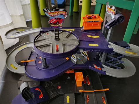 Hot Wheels Garage Gebraucht in Esslingen für CHF 1 mit Lieferung auf Ricardo kaufen