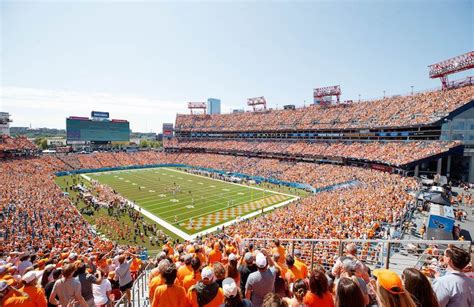 Tennessee Virginia Breaks Nissan Stadium Attendance Record Rocky Top