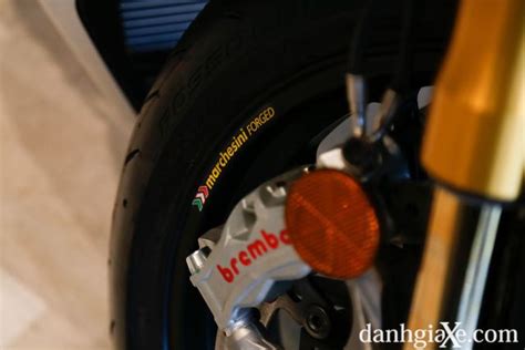 Ducati Streetfighter V Si U Naked Bike Gi T Tri U Ng T I Vi T Nam