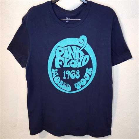 Gap Womens Navy T Shirt Depop