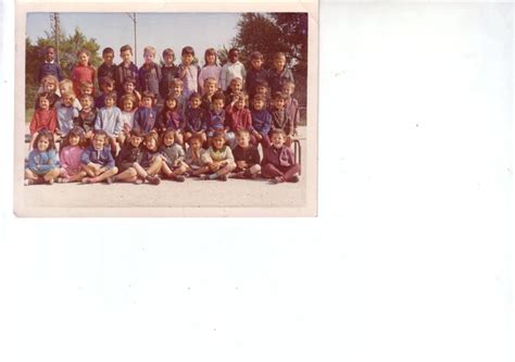 Photo De Classe Cp De 1967 Ecole Primaire De Croix Sainte Copains D