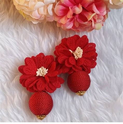 Pin By Ariana Dos Santos Monteiro On Emprender Embroidery Jewelry