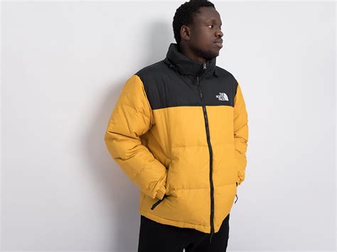 Купить Куртка зимняя The North Face цвет Желтый купить по цене 3300 ...
