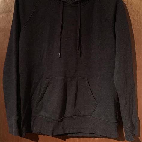 m old navy pullover hoodie ♡ ♡ worn twice, in... - Depop