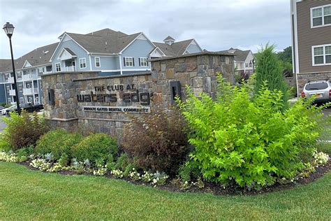 Waters Edge Apartments 1420 Empire Blvd Webster Ny For Rent Rent