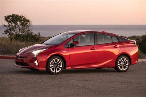 2016 Toyota Prius Four Touring Review