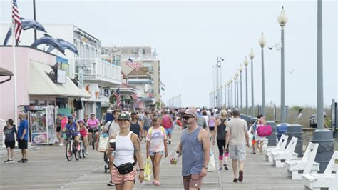 12 Popular Old School Boardwalks In America