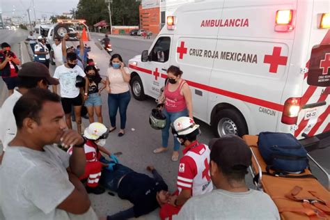 Conductor De Una Van Protagoniza Accidente E Intenta Darse A La Fuga En