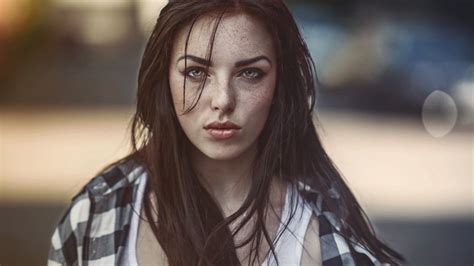 Wallpaper Face Women Model Blue Eyes Brunette Looking At Viewer Singer Fashion Plaid