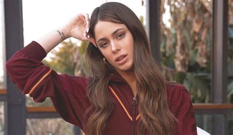 Tini Stoessel Enciende Redes Sociales Con Video En Bikini