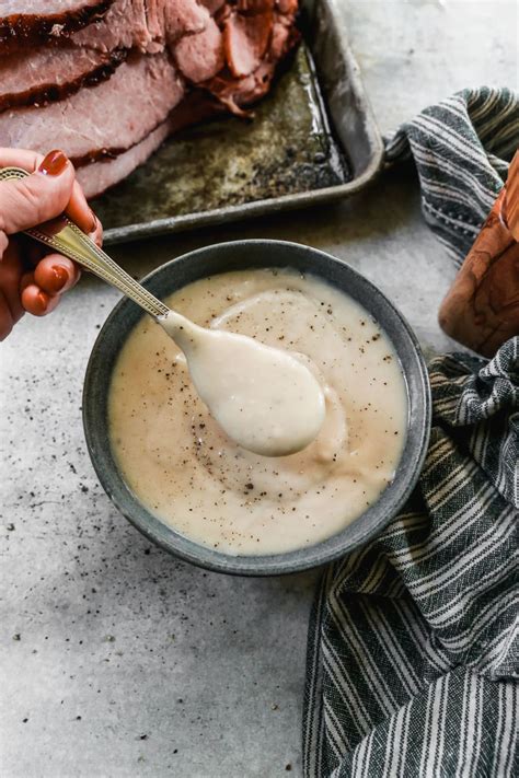 Ham Gravy {Easy 5-Minute Recipe!} – WellPlated.com