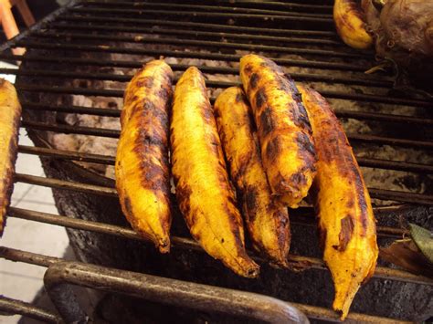 Pl Tano Asado Aprende La Preparaci N De Un Plato Tradicional