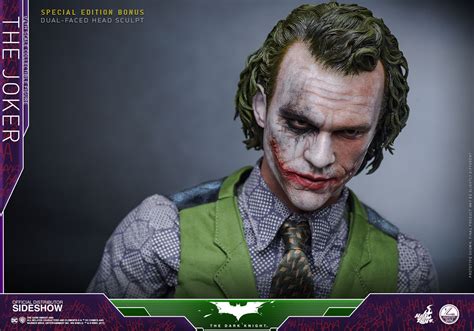 The Joker De Hot Toys The Couch