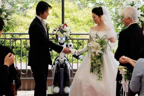 Eyes flashing, I-Fairy robot conducts wedding in Tokyo - CSMonitor.com