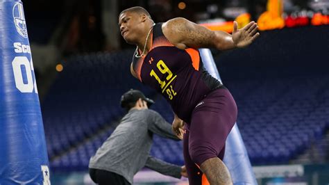 After Breakout Season Alabama Dt Quinnen Williams Is Speeding Towards