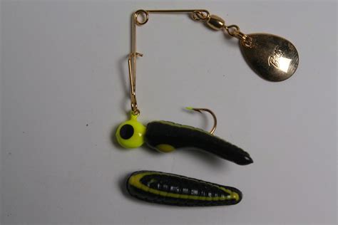 Betts Fishing Lure 022MGR-24CG Spin Magnum Series Grub Lure 1" 1/16 oz ...