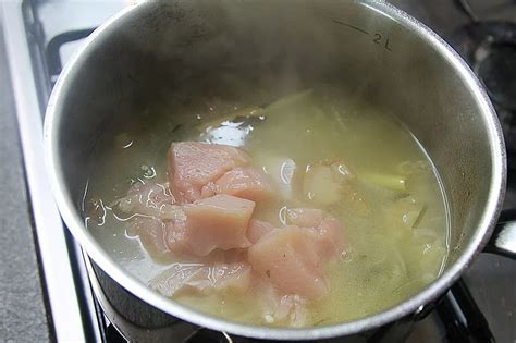 Thai Tom Yum Gai Hot And Sour Soup The Curry Guy