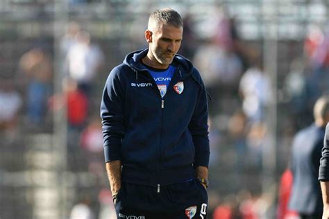 Calcio Serie C Il Mantova Esonera Mister Lauro La Voce Di Mantova