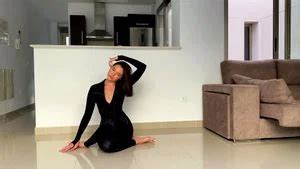 yogaを視聴 Yoga Latina Fansly Porn SpankBang