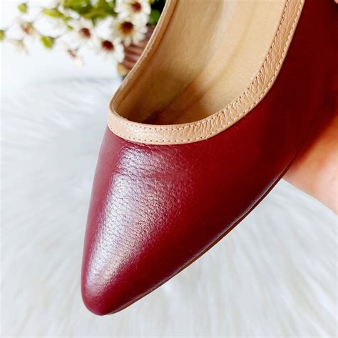 SCARPIN SALTO BAIXO BLOCO COURO VINHO NUDE CONFORTAVEL PRI GONÇALVES Pri Gonçalves
