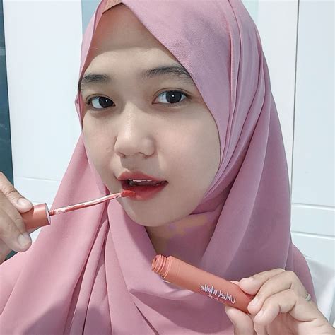 Wardah Colorfit Velvet Matte Lip Mousse Beauty Review