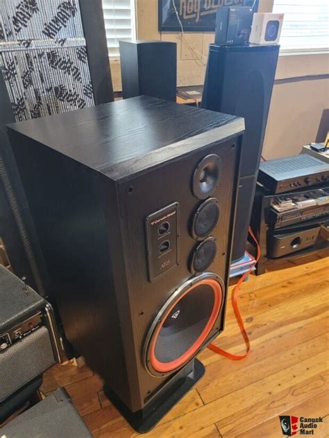 Cerwin Vega At Speakers For Sale Canuck Audio Mart