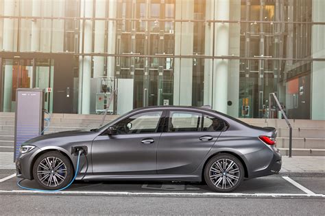 2021 BMW 330e Gallery SlashGear